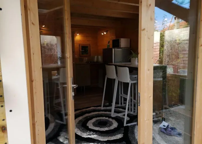 Le Petit De Shantay Youstay * Nimes