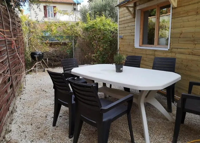 Apartment Le Petit De Shantay Youstay Nimes